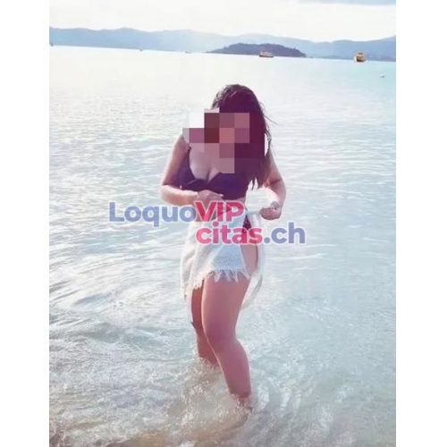 Laura chica modelo e influencer en búsqueda de nuevas aventuras. 1