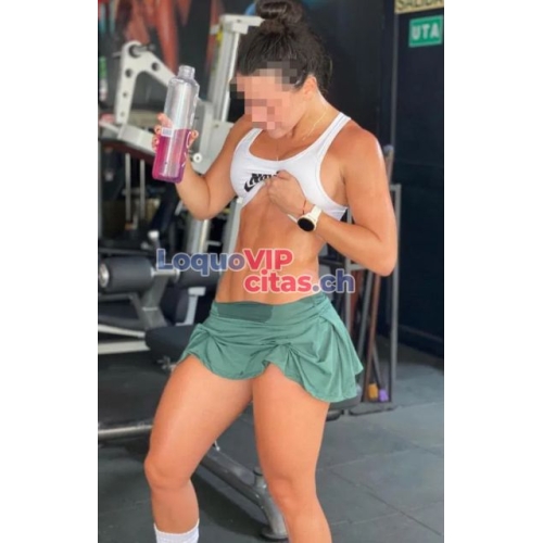 Hermosa y Morena con cuerpito de gym 1